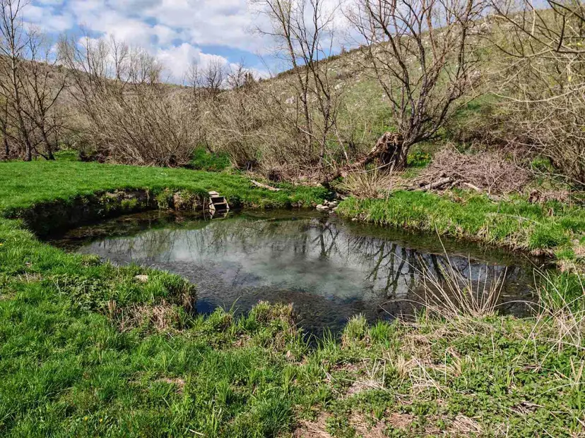 Ovo selo leži na termalnom blagu, nazivaju ih još i čedovske banjice: Decenijama se meštani leče na ovim izvorima - voda vruća usred zime (FOTO)