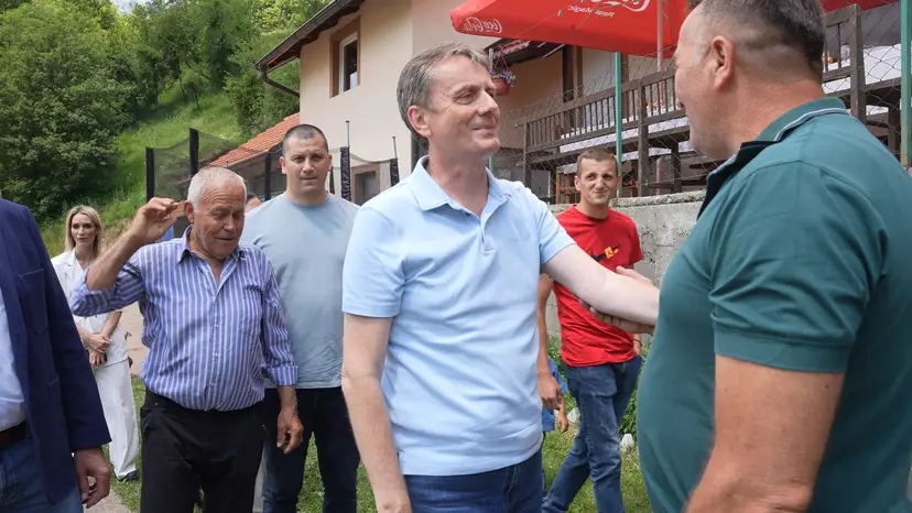 Ovo je jedno od najlepših sela u Srbiji: Gvozdac na obalama Drine dobija nov put - to olakašava meštanima ali i dovodi turiste u mali raj (FOTO)