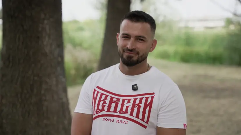 On je kragujevački Spajdermen kog žene obožavaju: Raša napustio posao programera i Beograd pa se vratio u rodni grad i na građevinu - ovo je njegova sjajna priča (FOTO)