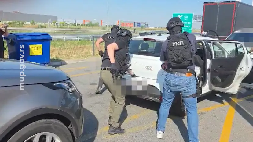 Uhapšen muškarac u Sremskoj Mitrovici, policija pronašla oko kilogram hašiša