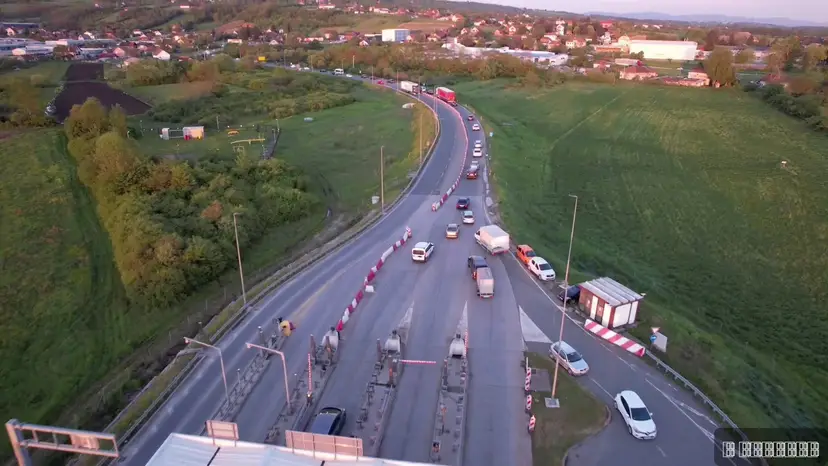 Ko je krenuo predveče, spasio se: Ovako trenutno izgleda auto-put, Ognjen stigao na Zlatibor u isto vreme kad i oni što su krenuli tri sata ranije (FOTO)(VIDEO)