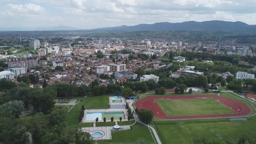 Mogu da otkupe stanove po višestruko povoljnijim cenama: Bravo za grad Čačak - stigla vest za izbegla i raseljena lica na koju se dugo čekalo
