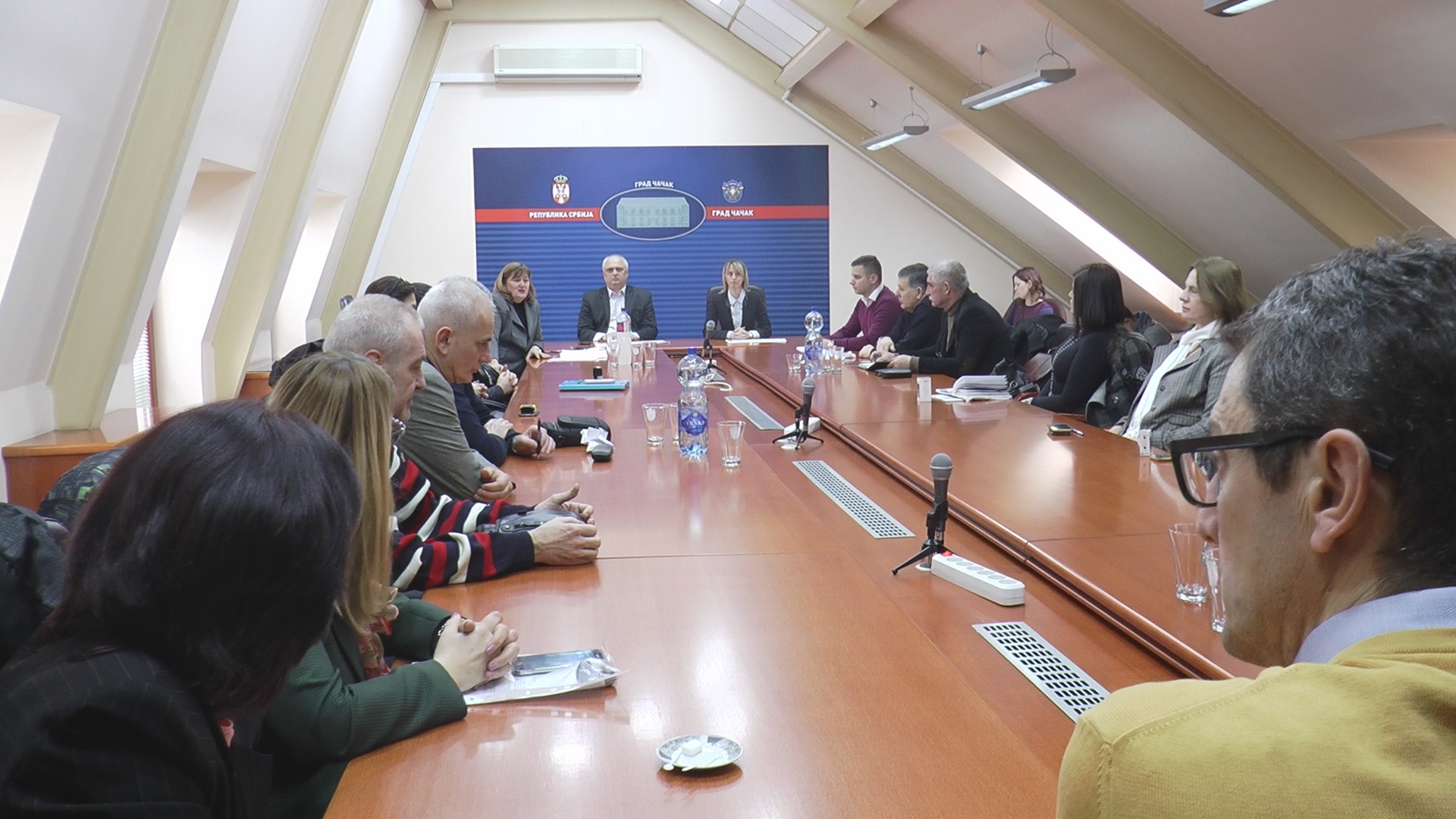 Послодавцима уручене одлуке за обављање стручне праксе