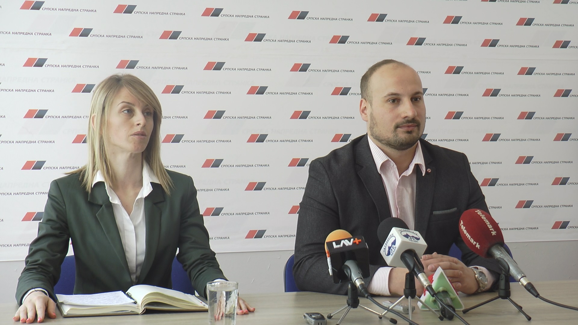 СНС: Бошко Обрадовић није Чачак, показаћемо то на скупу када дође председник Вучић