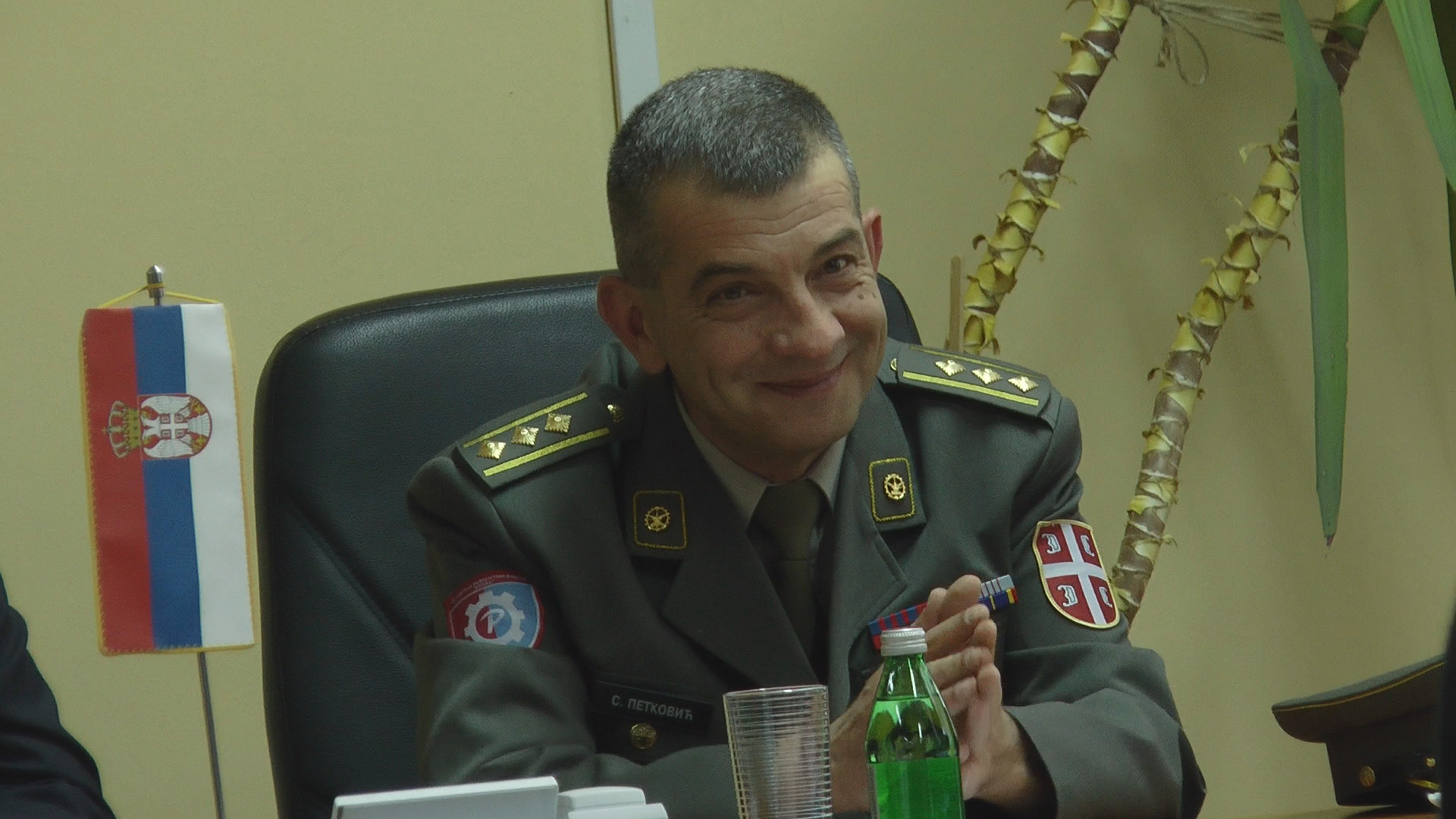 Резервне старешине траже право да носе униформе
