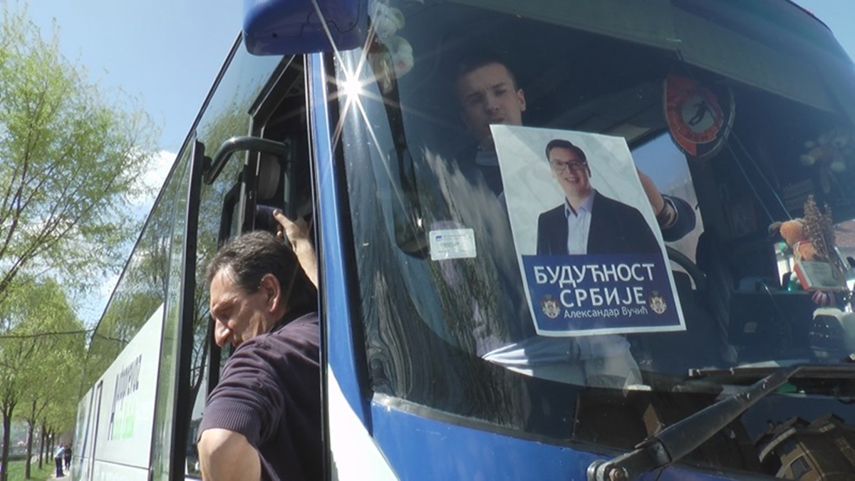 Ево како изгледа подршка Александру Вучићу из Западне Србије