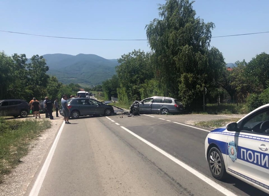 Теже повређен возач председника СО Топола у саобраћајној несрећи