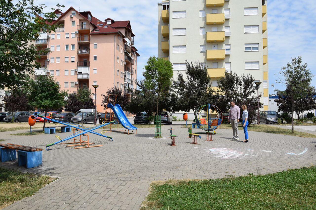 Алваџиница и Авенија добијају ново дечије игралиште