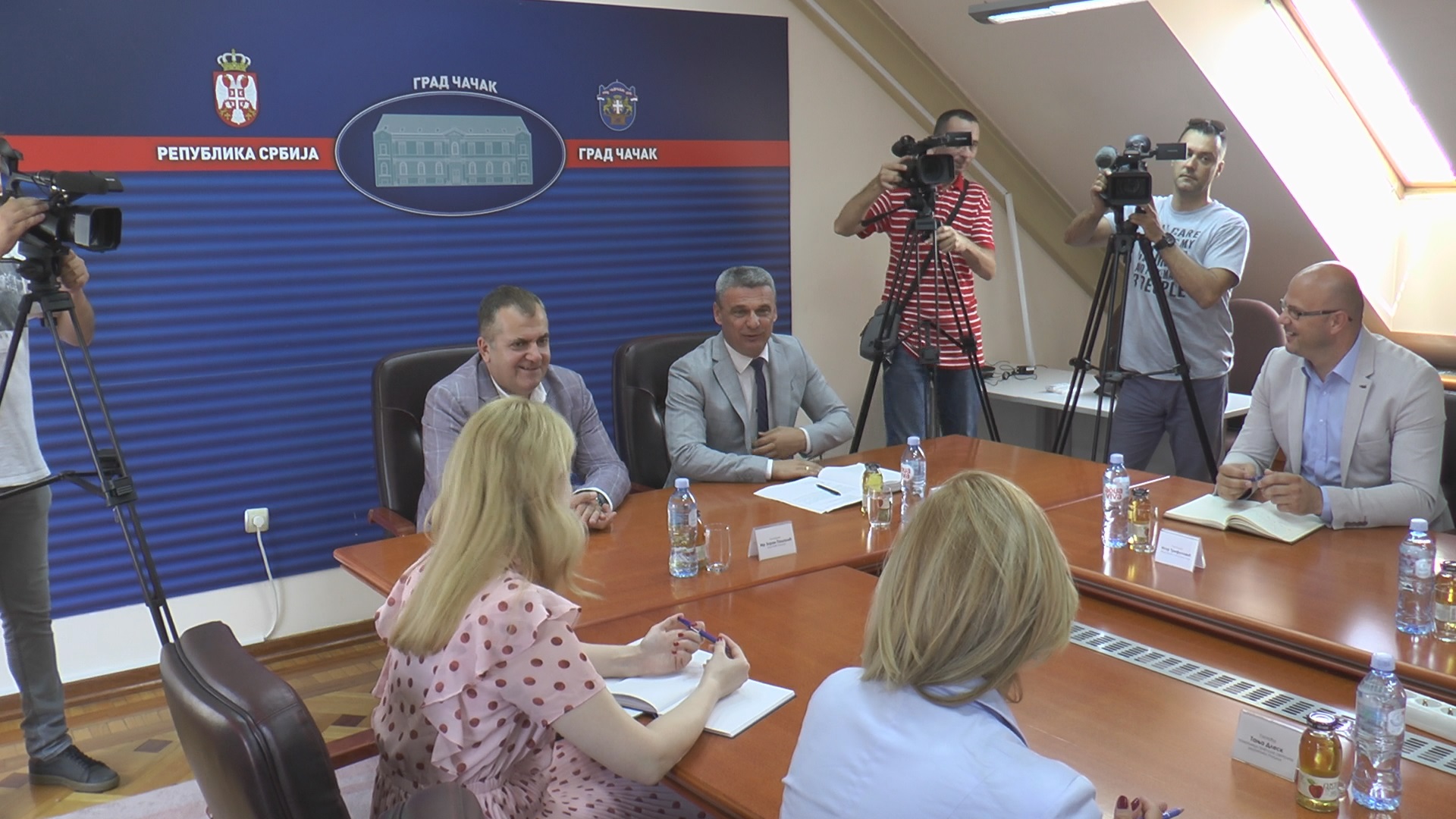 Пашалић у Чачку разговарао са грађанима, највише притужби на нелегалну градњу и еколошке проблеме