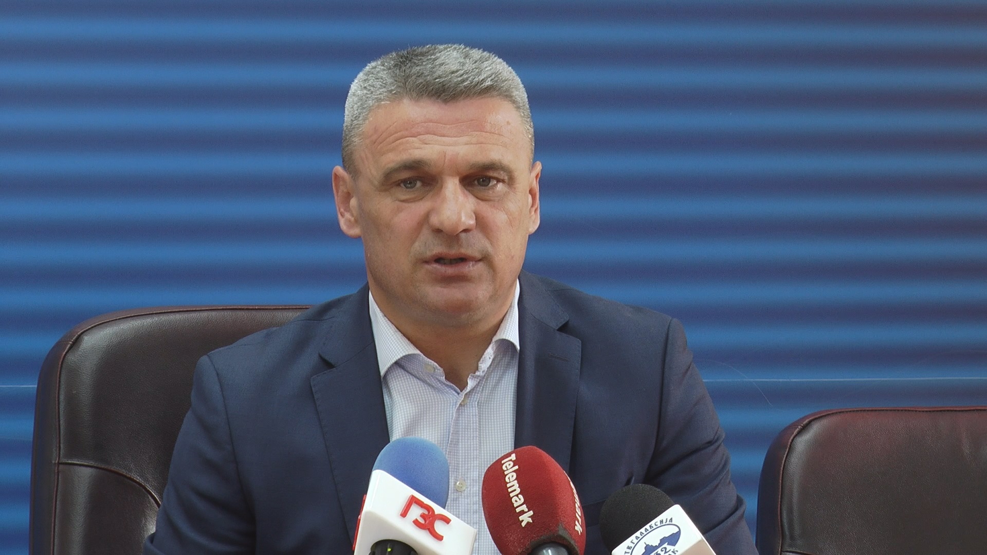Подстицајне мере за побољшање демографске слике Србије
