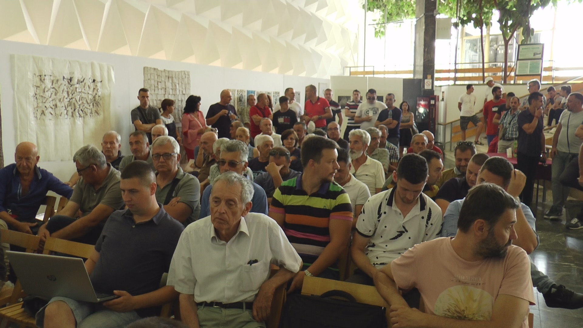 Конференцији за новинаре присуствовало стотину знатижељника и новинара/Фото: РИНА