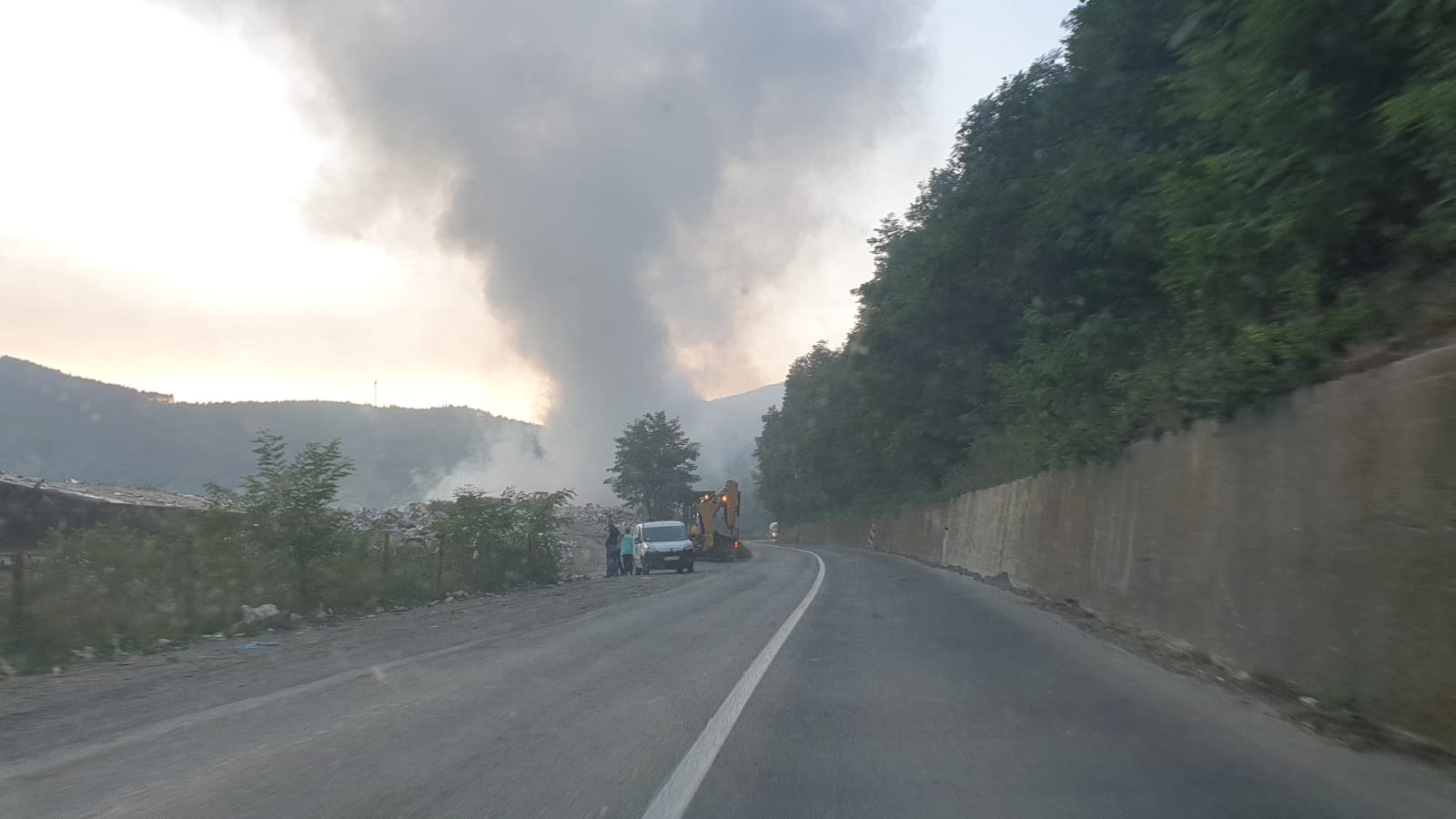 Пријепоље се гуши у диму, депонија и даље у пламену (ФОТО,ВИДЕО)