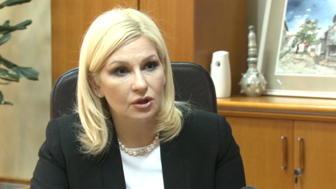 Михајловићева: На захтев грађана Велике Плане, уз реконструкцију пута урадићемо и канализацију