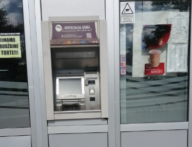 Невероватно: Ово је место у Србији које нема ниједну банку, мештани сањају банкаре (ФОТО)