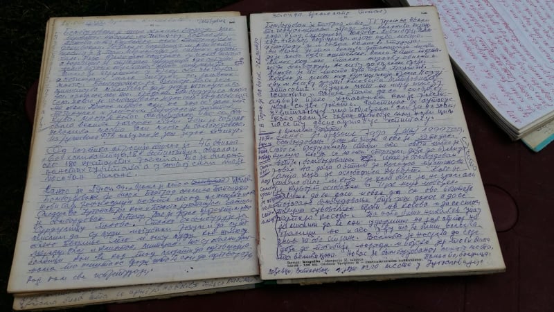 Пише љубавне песме иако је на прагу стоте: Миленко разбија све предрасуде о пензионерима (ФОТО)