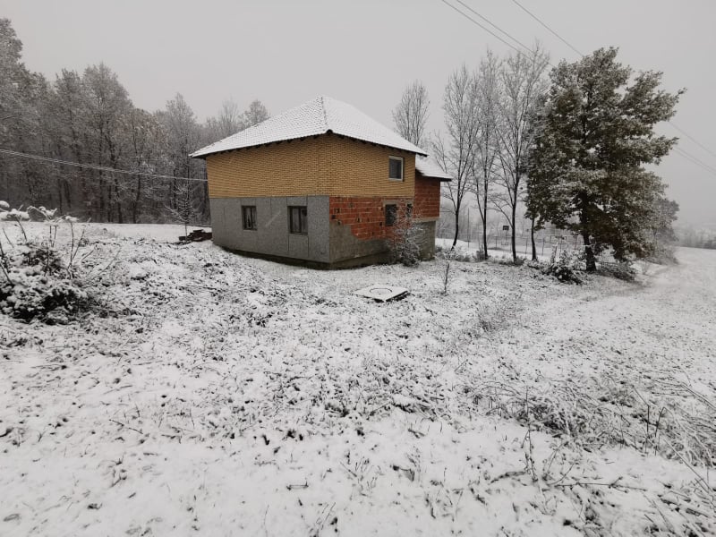 Без проблема: Сви путеви у западној Србији проходни, зимска опрема неопходна