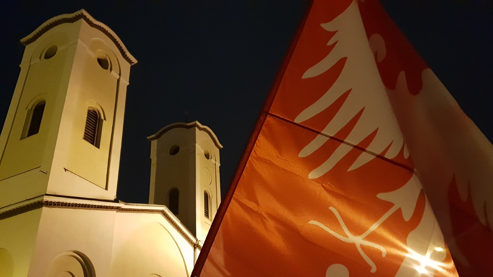 Чачак уз своју браћу у Црној Гори: Преко хиљаду грађана учествовало у молитви и шетњи 