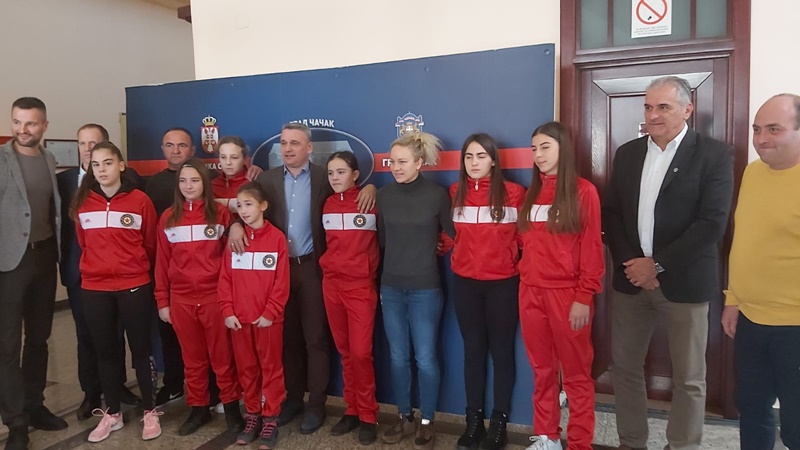 Све чешће девојчице се одлучују за фудбал: Оне бране боје “Борца” из Чачка