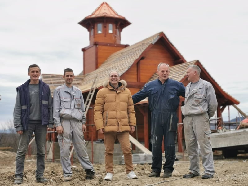 Ово је црква која ниче у част патријарха Иринеја у његовом родном селу: Видова добија богомољу