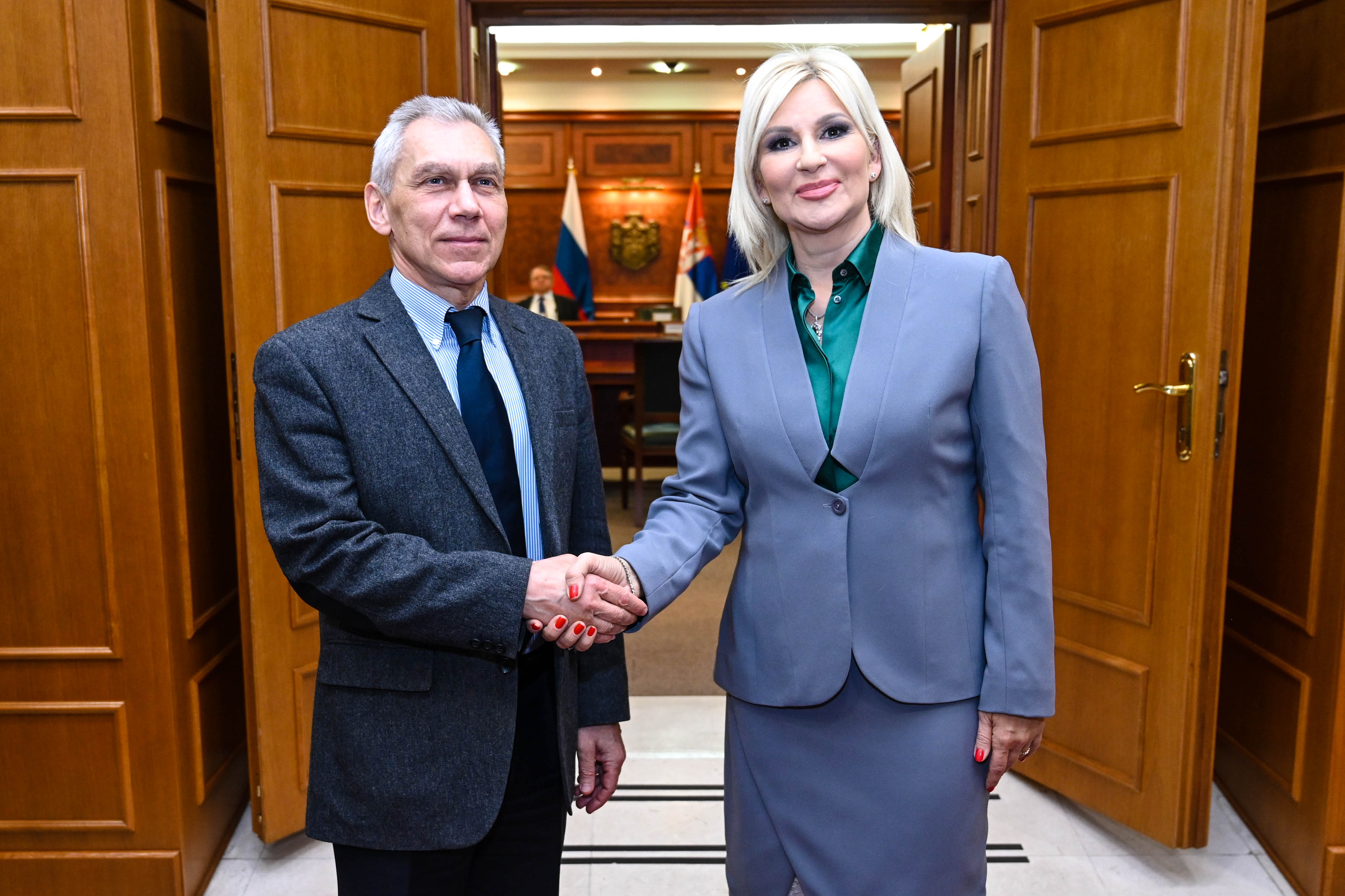 Уместо дизел, правићемо локомотиве на гас