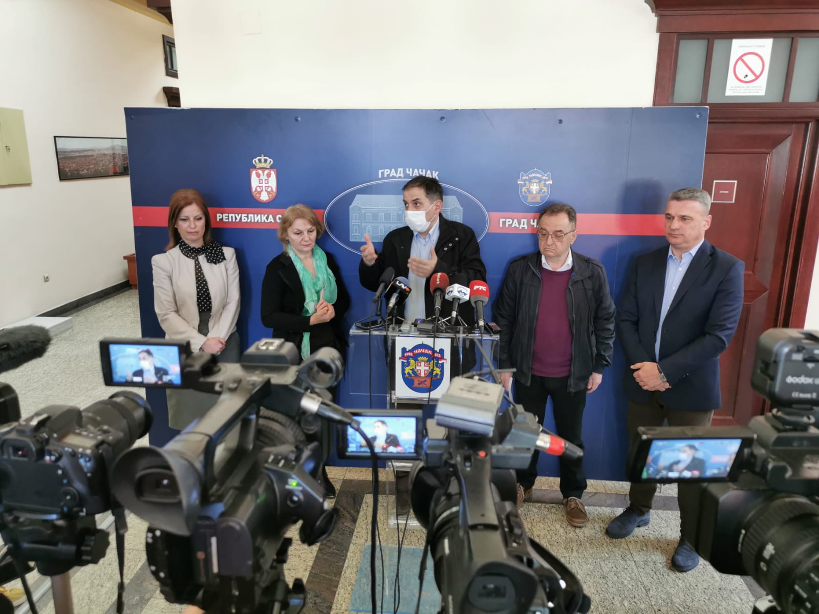 Др Тошић открива има ли разлога за панику у Чачку: Све суспективне особе у карантину