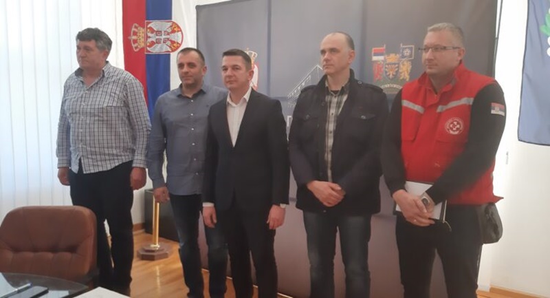 Први случај корона вируса у Горњем Милановцу: Заражен мушкарац који ради у Чачку