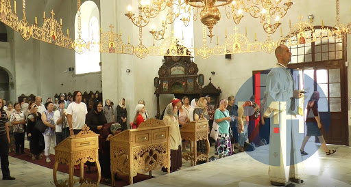 Свештеници више не свете васкршњу водицу: Могућ наставак тек за Петровдански пост