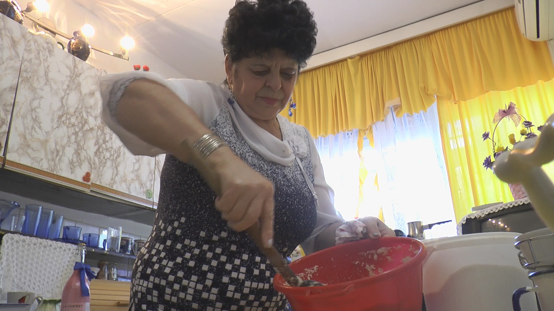 Српском пројом против короне: Ово је хлеб за који вам не треба квасац - само вода и брашно
