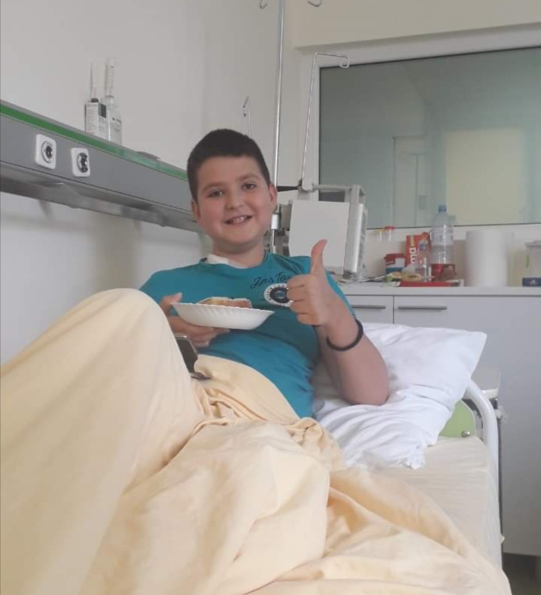 Данило (11) већ 80 дана сам лежи у трансплантационом блоку: Дечак се већ трећи пут бори са опаком болешћу 
