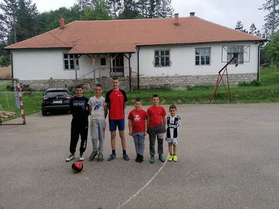 У сеоску школу иде осам ђака, фото: РИНА