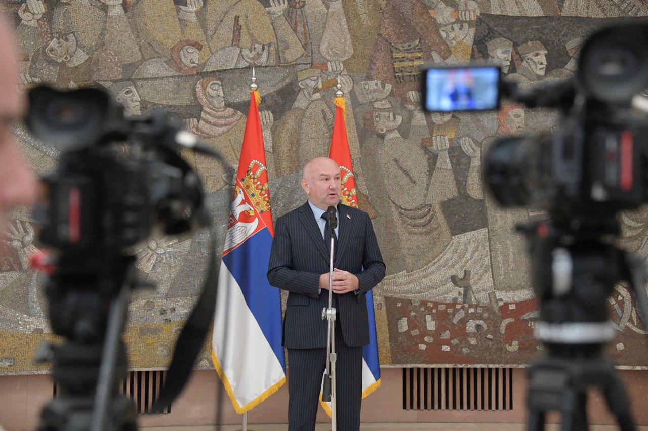 Министар Поповић доделио признања ИТ херојима 