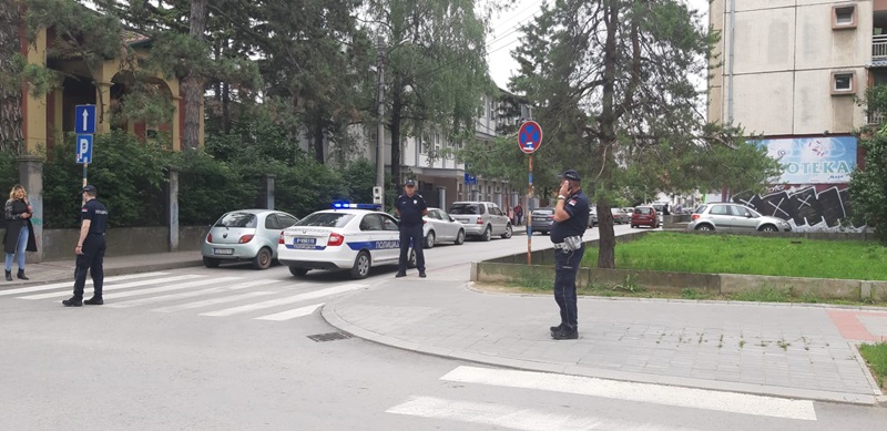 Нападач побегао са лица места, полиција и даље трага за њим: Пуцњава код Дечијег диспанзера наставак обрачуна две групе младића 