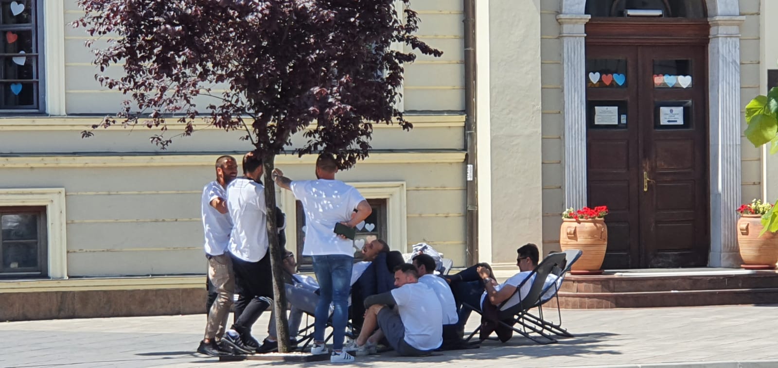 Тодоровић о штрајку бивших фудбалера Борца: Спортисти су изманипулисани, град и градоначелник су погрешна адреса на којој траже своје плате (ВИДЕО)