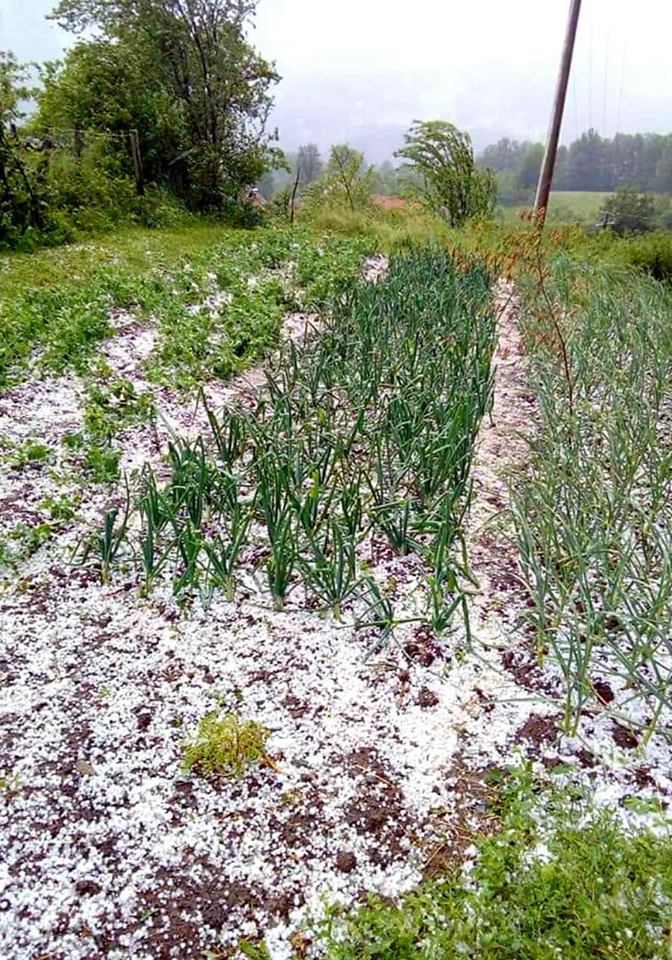 Град поново падао у Ивањици, фото: РИНА
