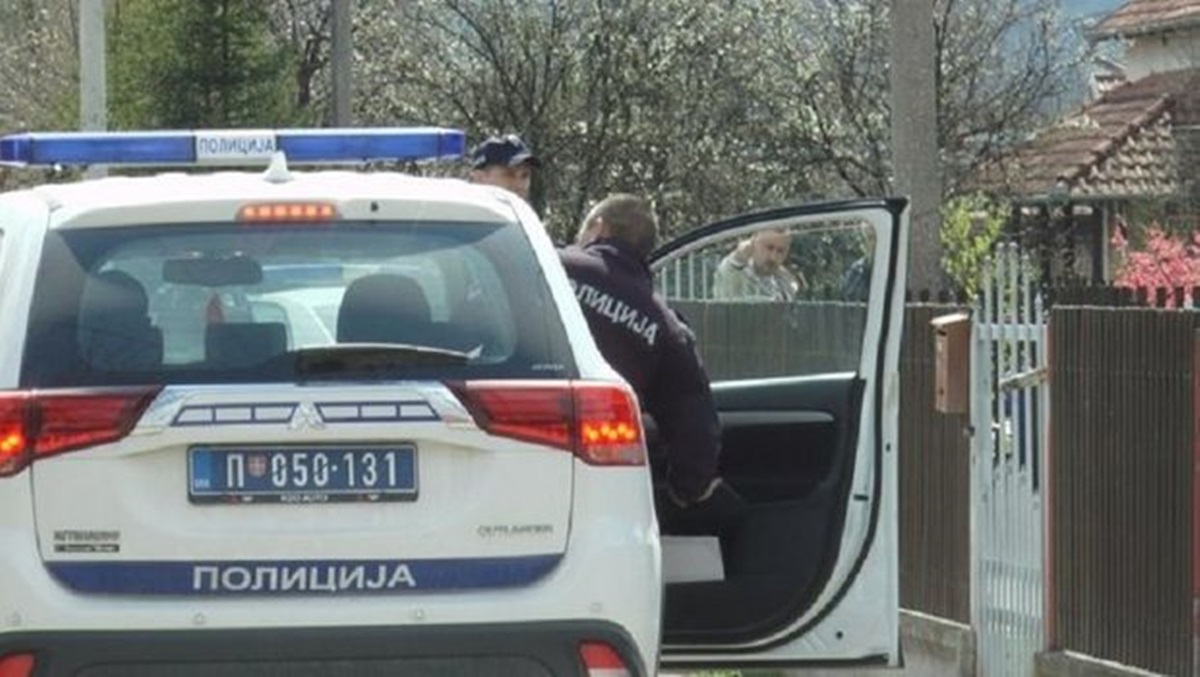 Разбојници опљачкали Новицу Неговановића, украли му и хармонику