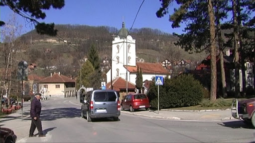 Експанзија корона вируса у Ивањици: Инфицирање потврђено код 13 особа, а сумња се да заражених има преко 50 
