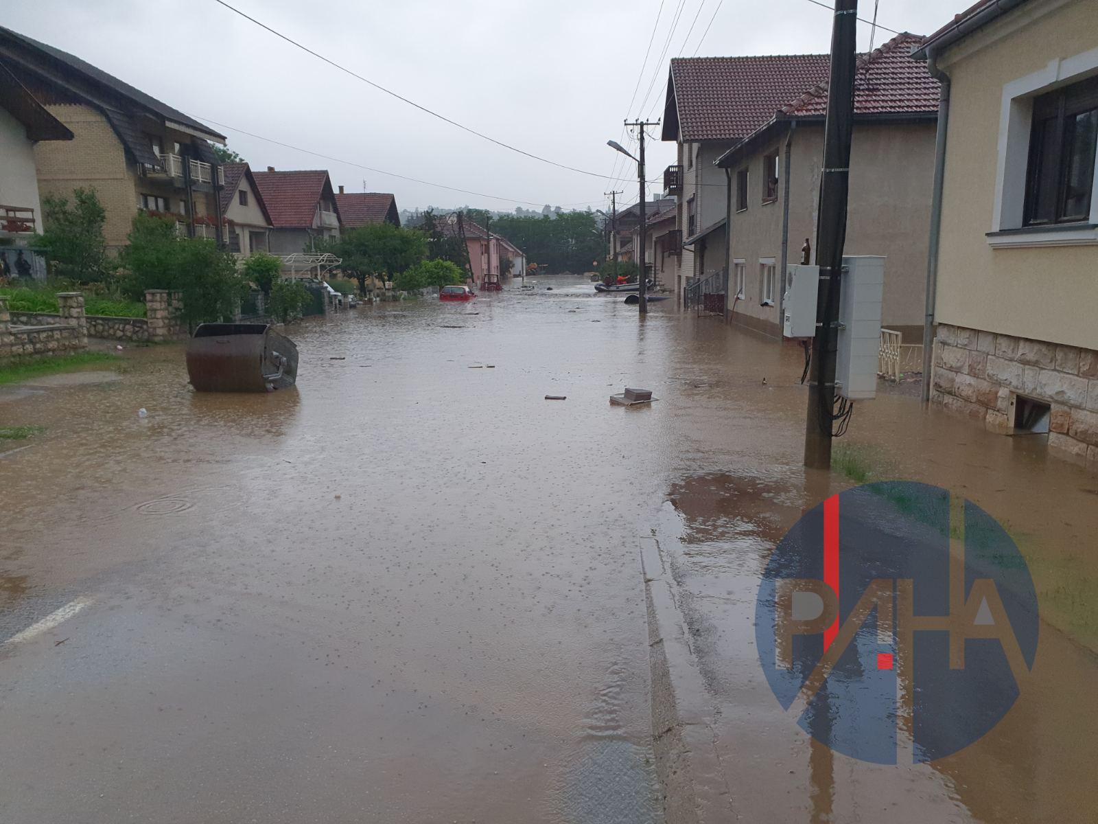 Држава плаћа обнову кућа које су уништене у поплавама: Грађани Којсерића добиће до 600.000 динара 