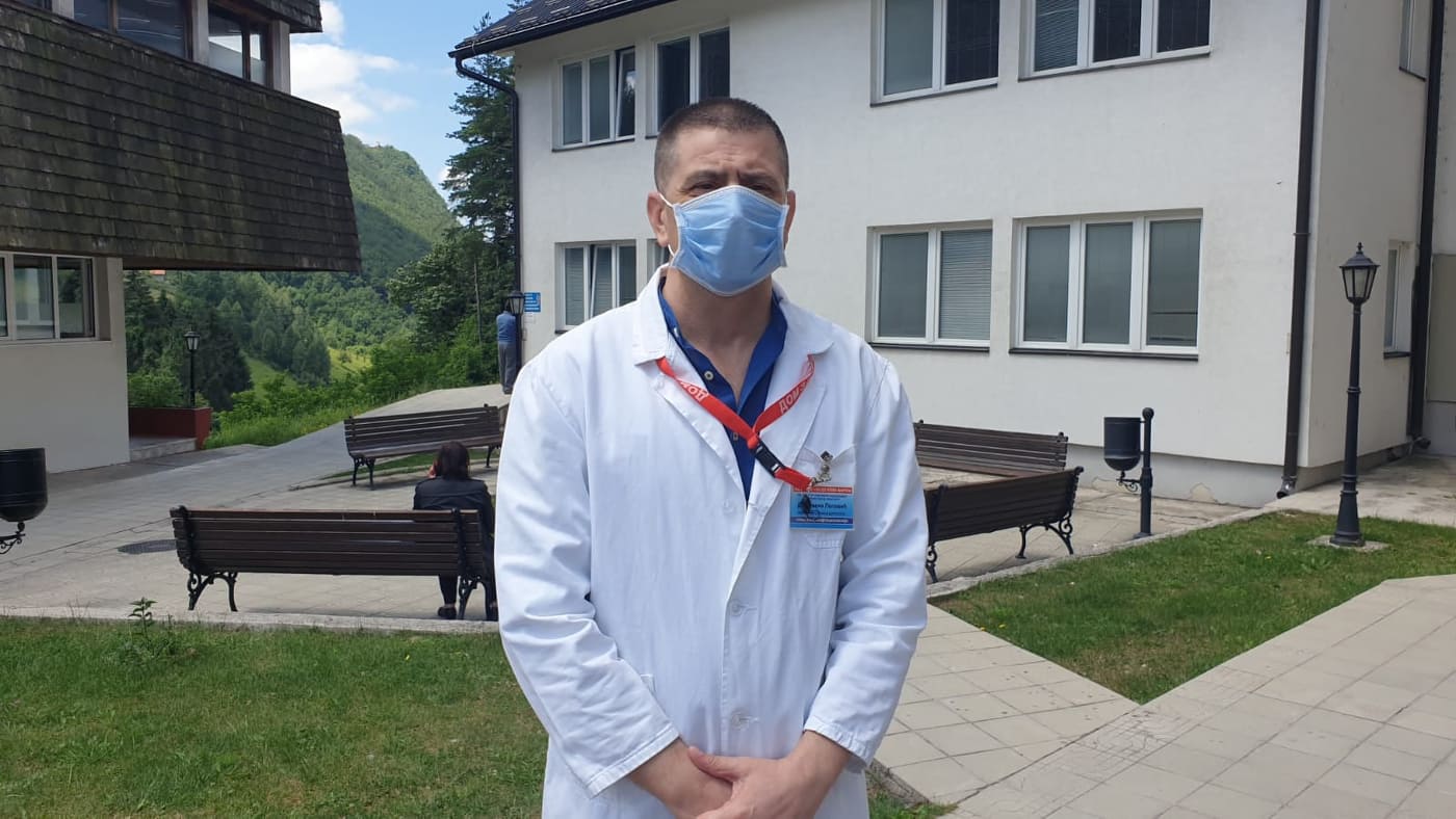 У Новој Вароши преко 50 људи дневно затражи помоћ због симптома сличним корона вирусу: Заузето 80 одсто болничких капацитета
