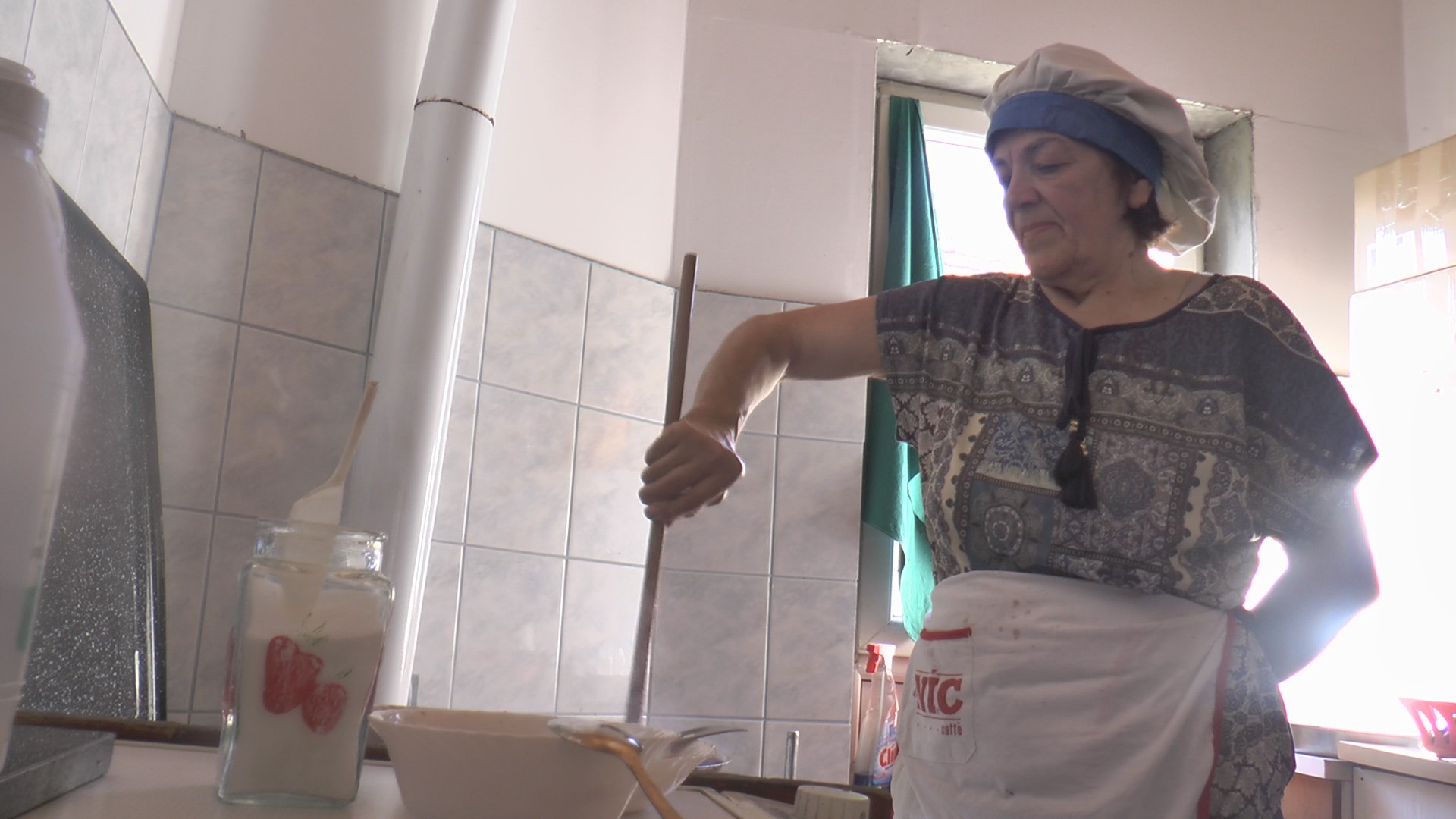 Податак који су домаћице дуго чекале: Послови које жена ради у кући вреде тачно 546 евра