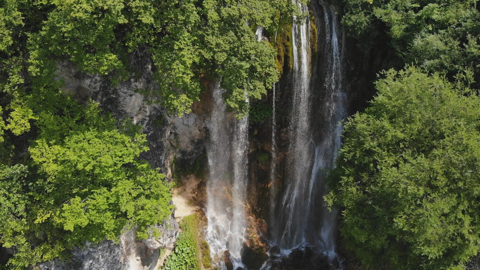 Највећи водопад налази се на висини од 25 метара, Фото: РИНА