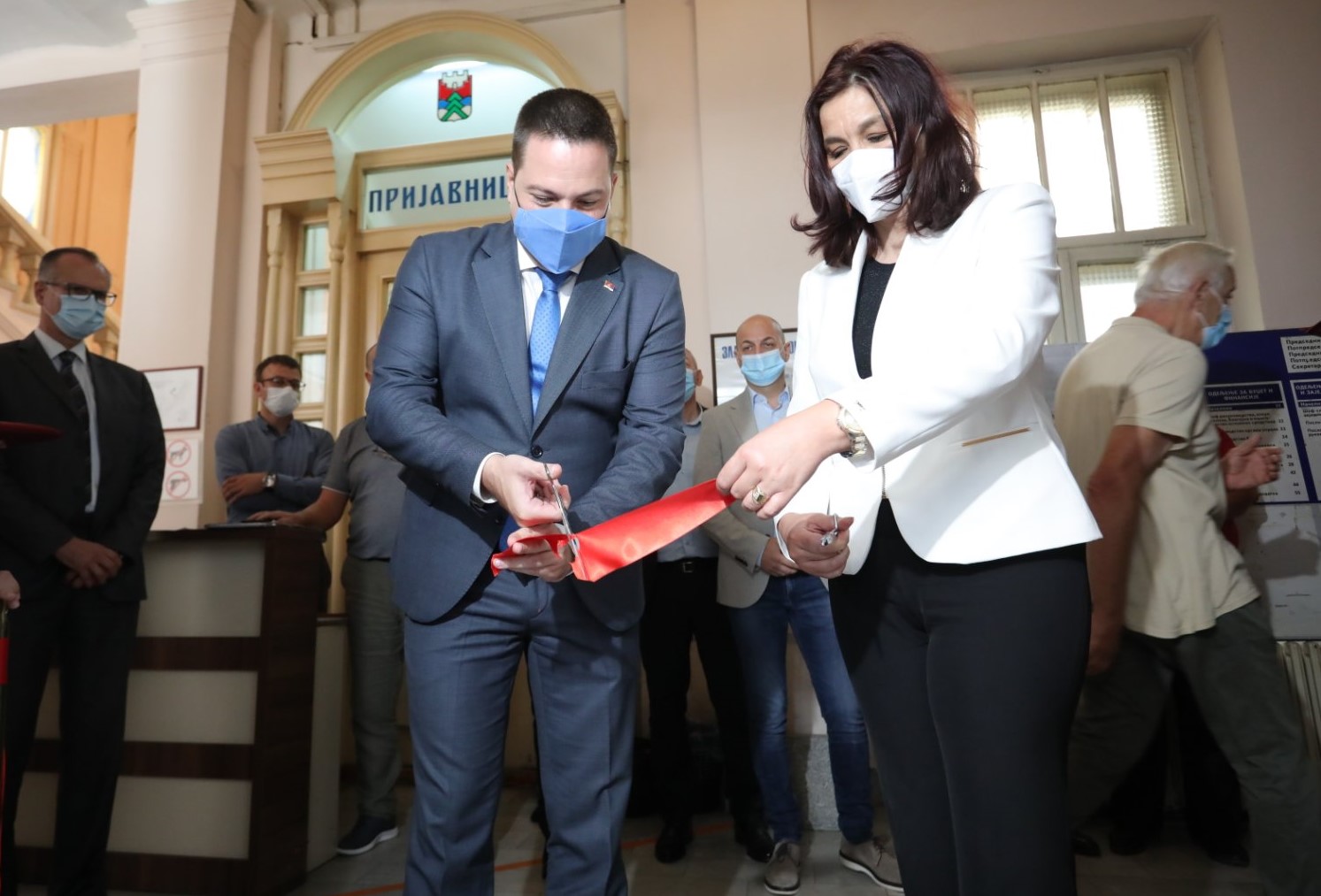 Нема више  чекања на ужичким шалтерима: Јединствено управно место почело са радом  