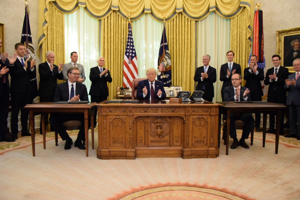 Вучић и Трамп потписали споразум у Вашингтону, фото: Председништво Србије