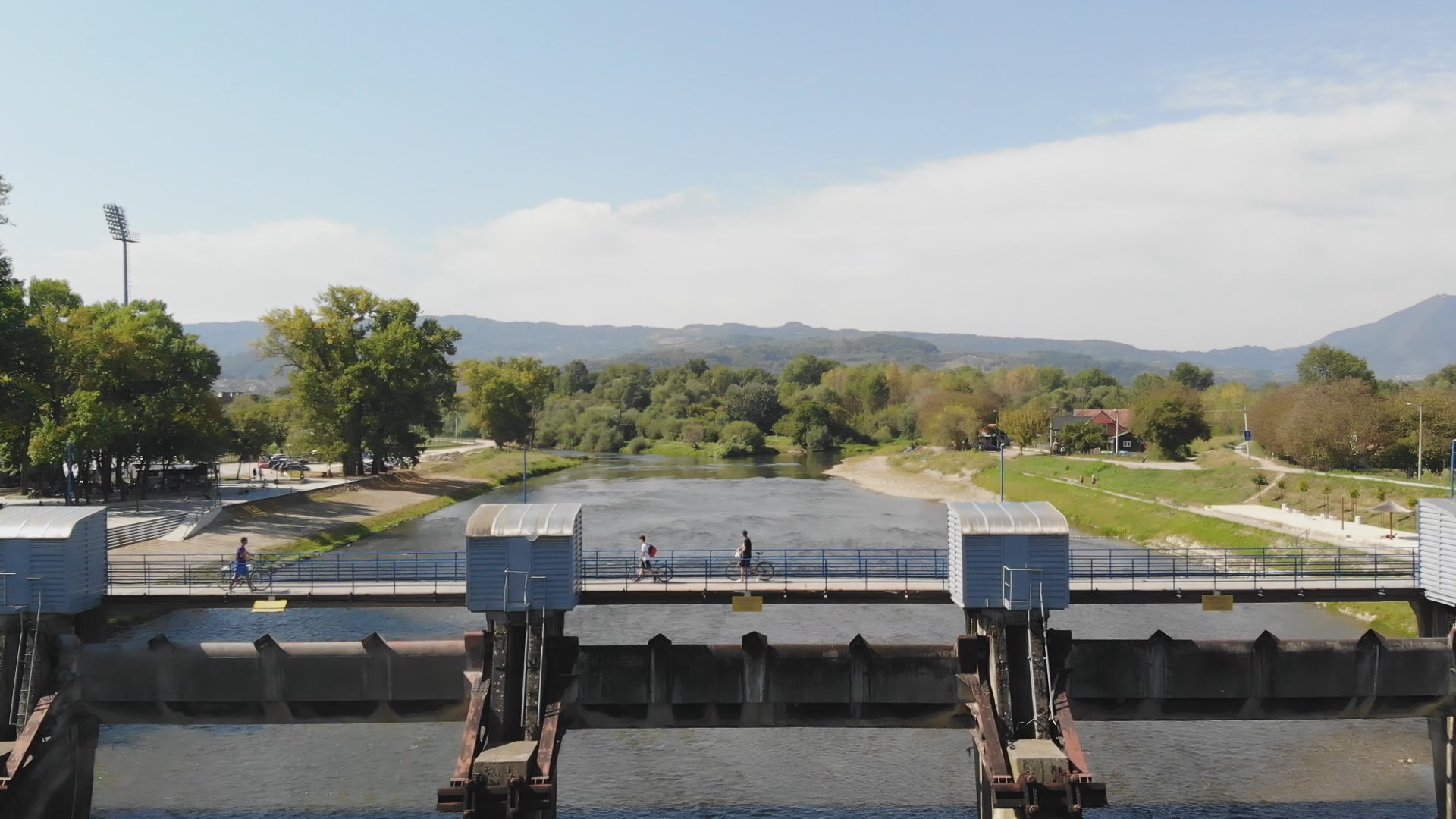 Брза и плаховита Морава у свом постојању однела је на дестине живота/ Фото: РИНА