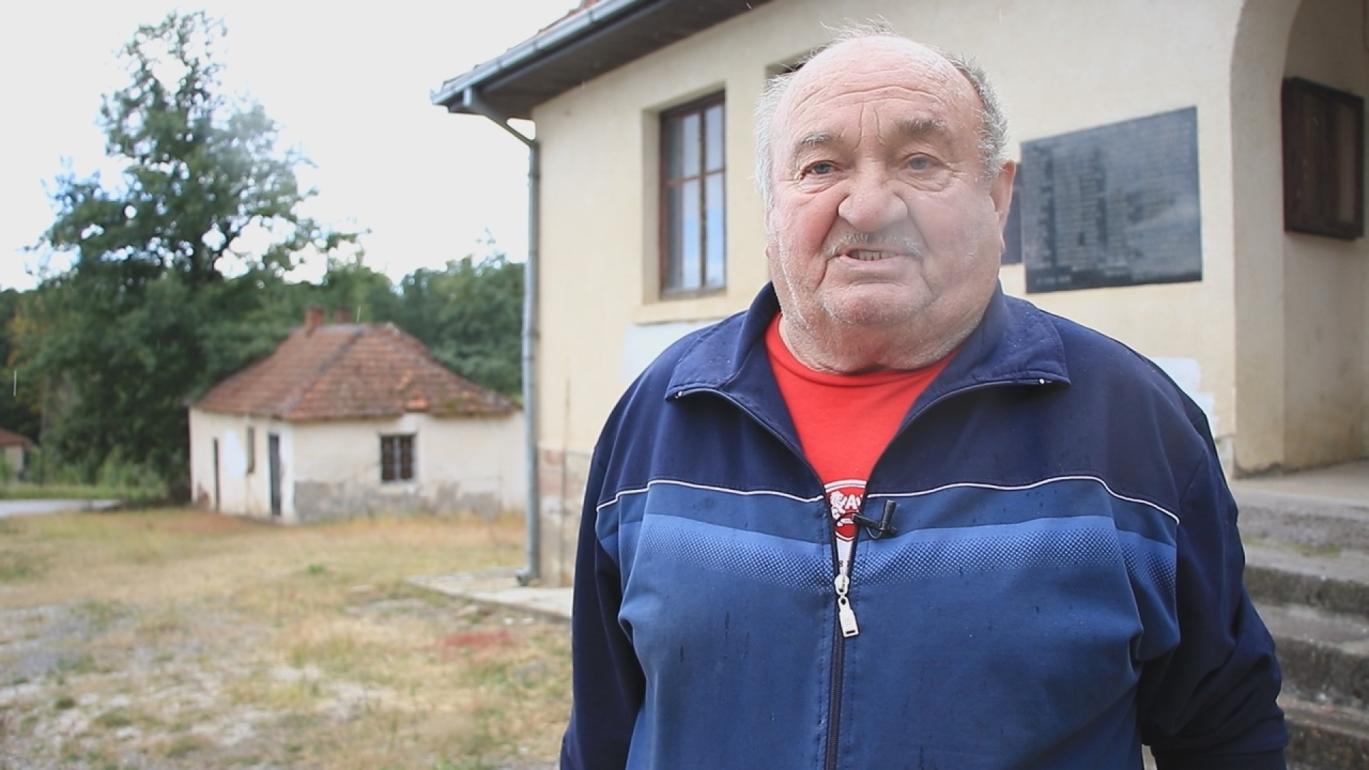 Миливој Филиповић повратник из Француске решио да прода оно што је купио/ Фото: РИНА