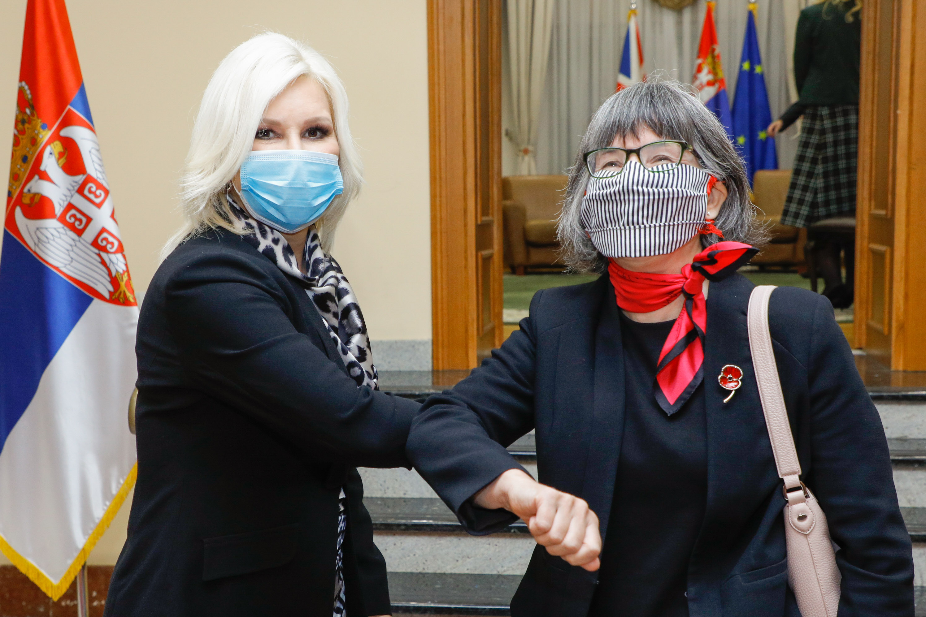 Михајловићева са британском амбасадорком: Зелена енергетика услов развоја зелене економије