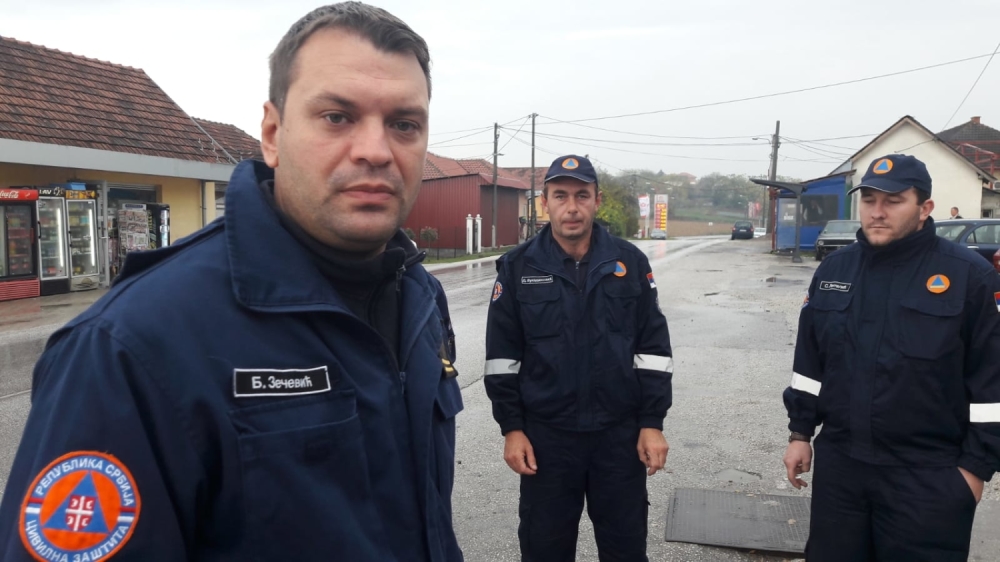 Десет припадника Цивилне заштите града Чачка заједно са полицијом трага за Сњежаном: Дојава коју су примили данас, била је погрешна 