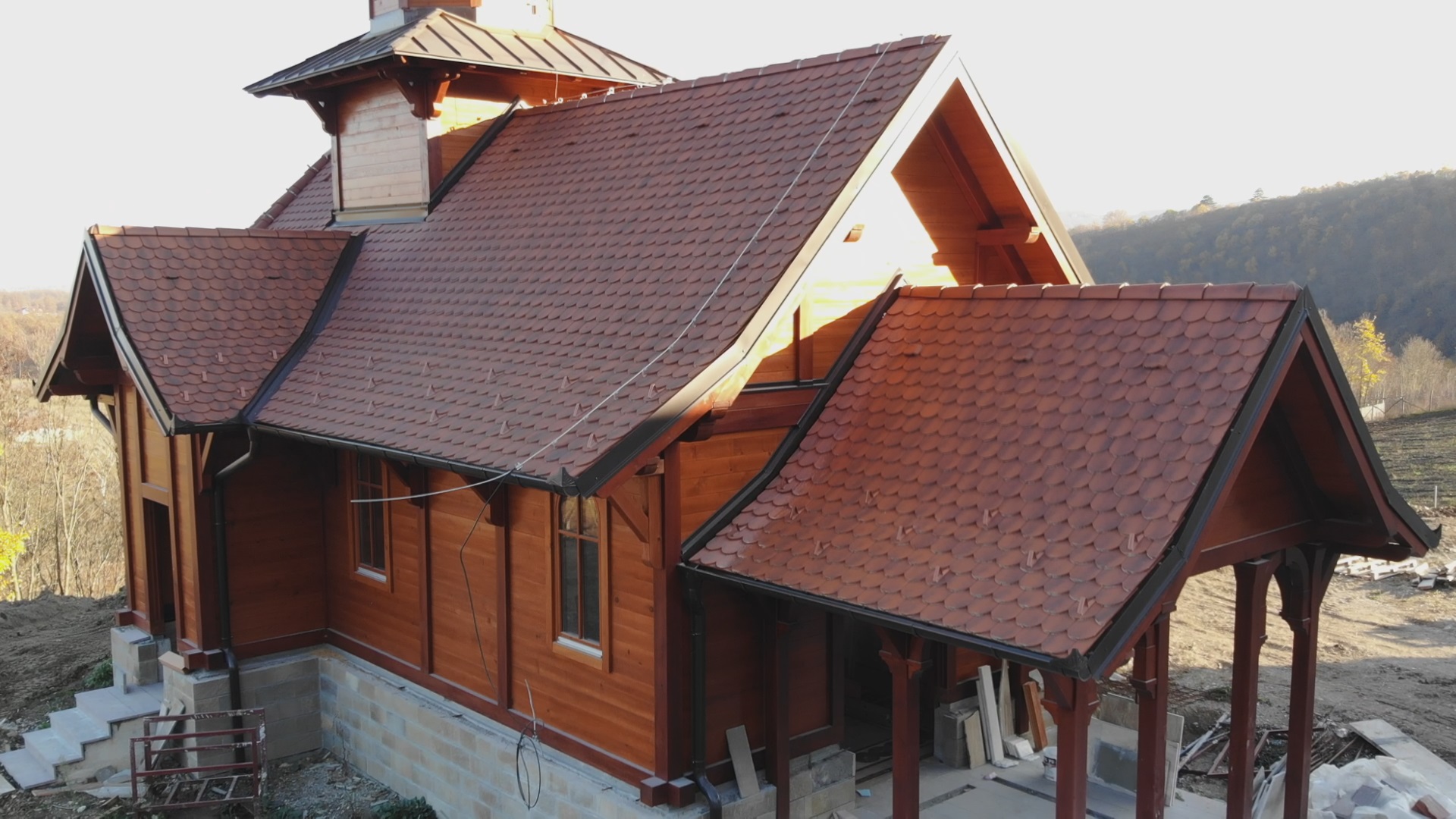 Родна кућа патријарха Иринеја налази се на 300 метра од места где је саграђена дрвена црква/