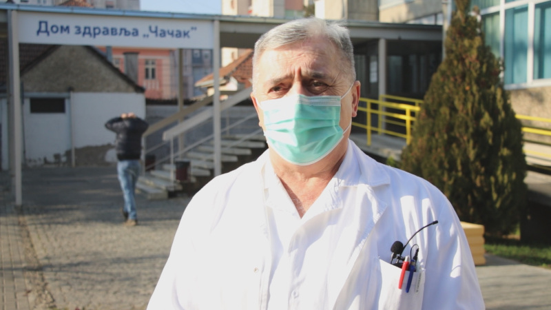 Алармантно стање у Чачку: Број заражених се повећава, све више инфицираних медицинских радника, отворена још једна ковид амбуланта
