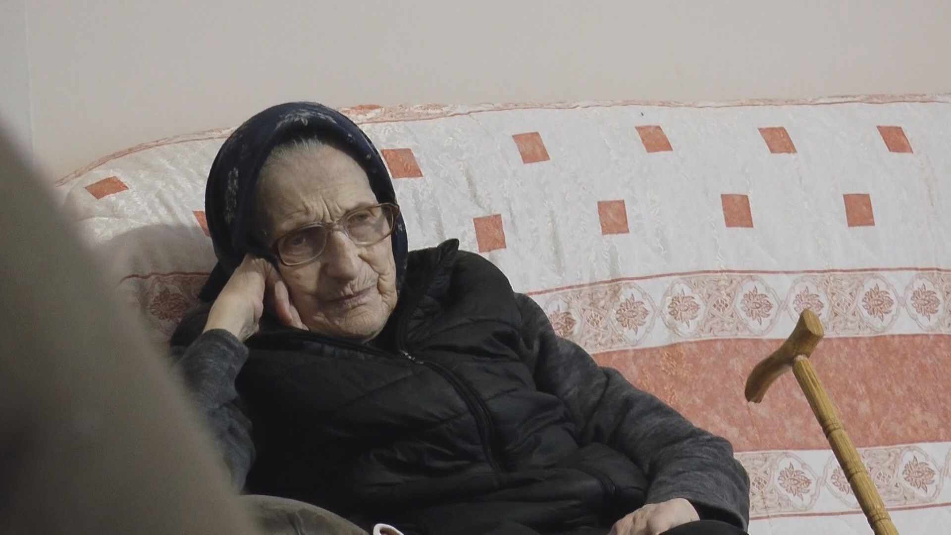 Месец  дана туге у селу Видова: Породица и даље у дубокој жалости за патријархом Иринејом, у конаку поред цркве прави се спомен соба (ФОТО)