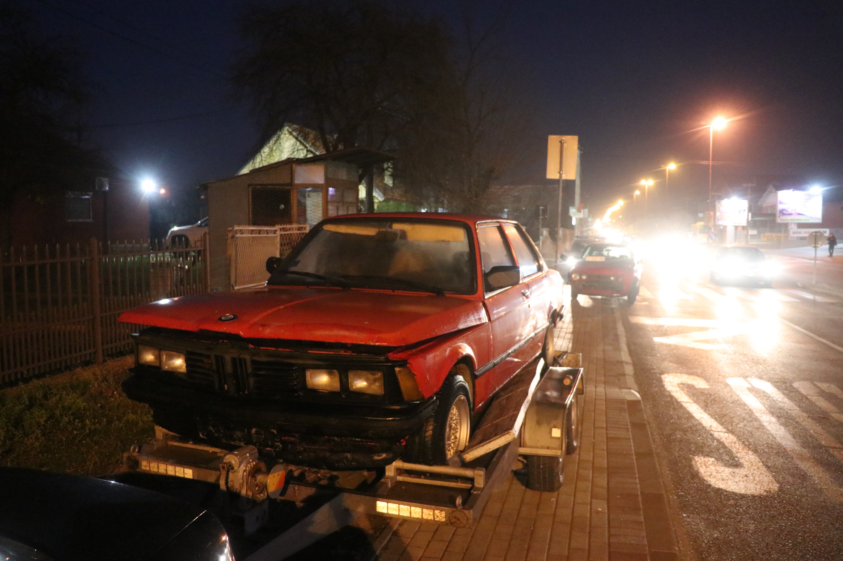Возач голфа ударио у бмв-а када је покушао да побегне/ Фото: РИНА